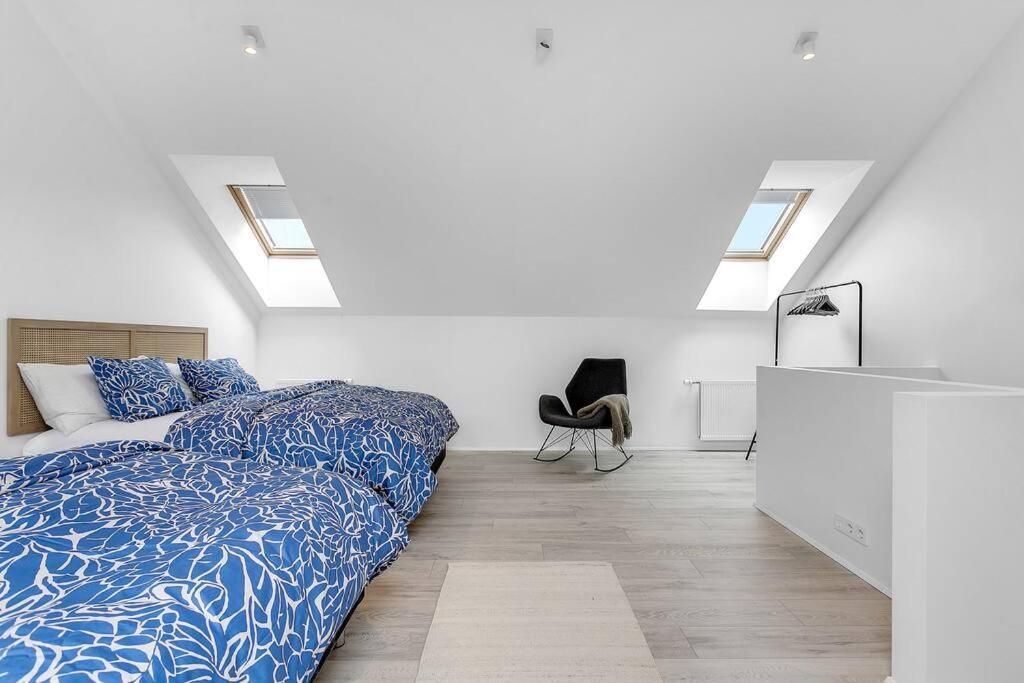 Luxury Nest 2b, 1b-heart Of Downtown-free Parking Apartment Reykjavik