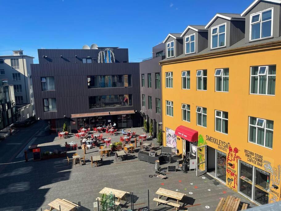 Luxury Nest 2b, 1b-heart Of Downtown-free Parking * Reykjavik