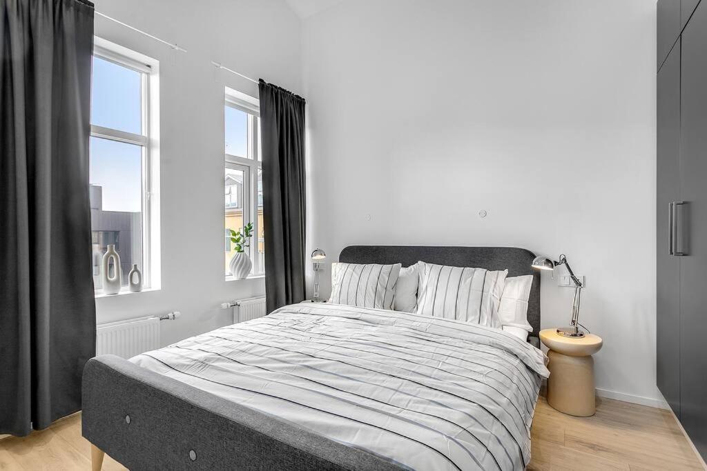 Apartment Luxury Nest 2b, 1b-heart Of Downtown-free Parking